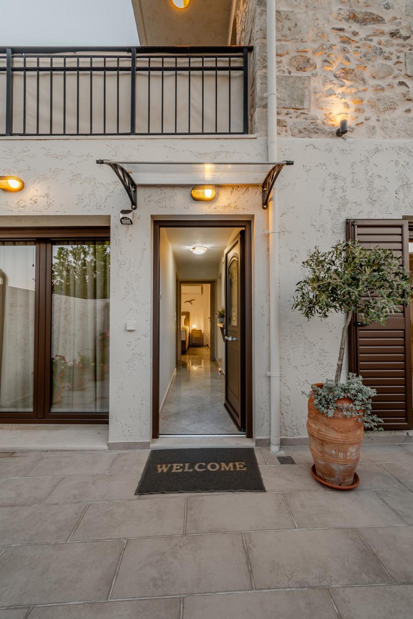 Вилла Casa Kastella, Private Jacuzzi & Bbq Facilities! Angouseliana Экстерьер фото