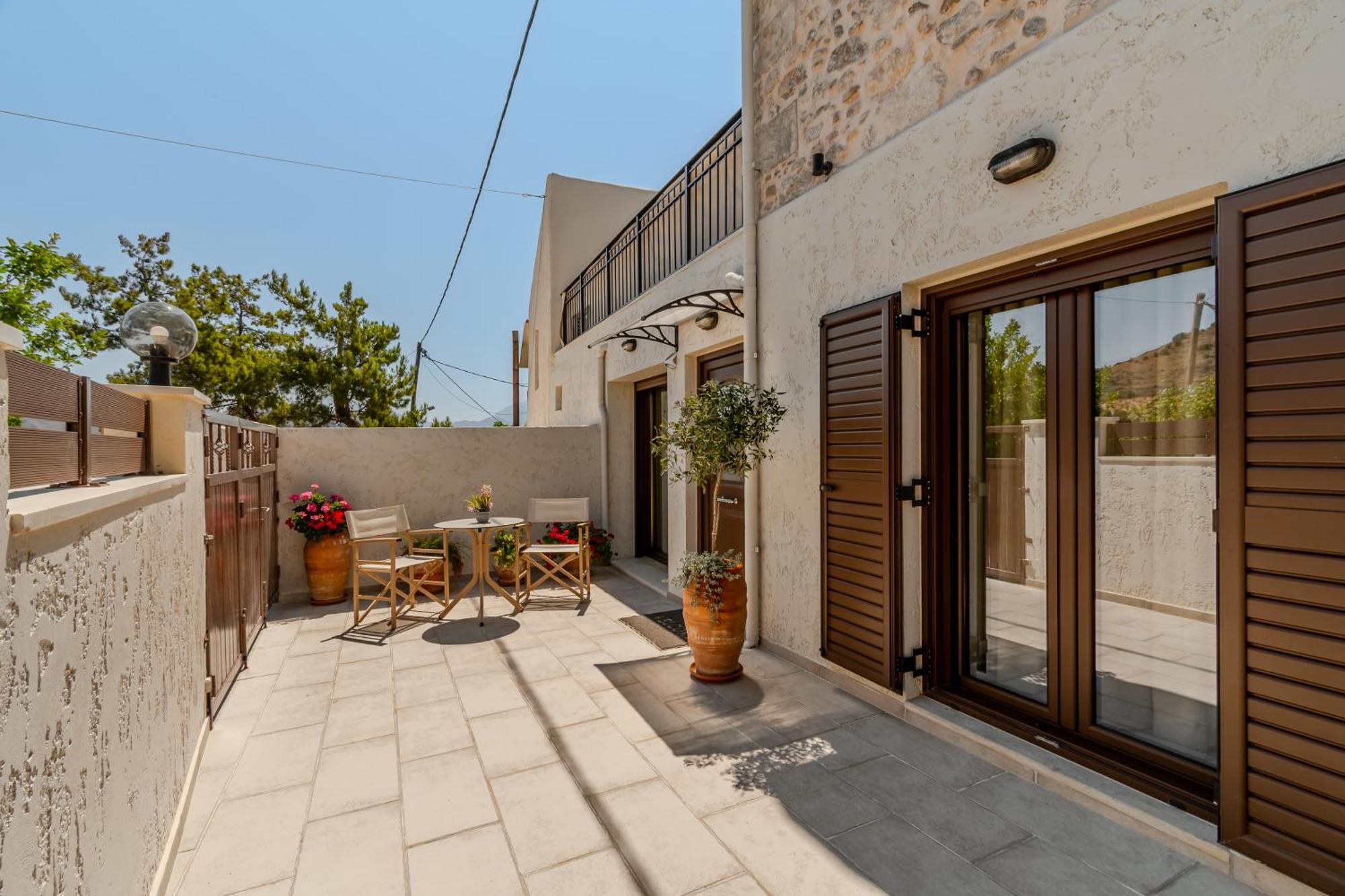 Вилла Casa Kastella, Private Jacuzzi & Bbq Facilities! Angouseliana Экстерьер фото