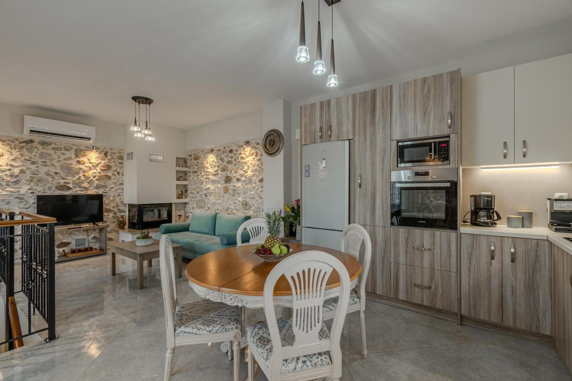Вилла Casa Kastella, Private Jacuzzi & Bbq Facilities! Angouseliana Экстерьер фото