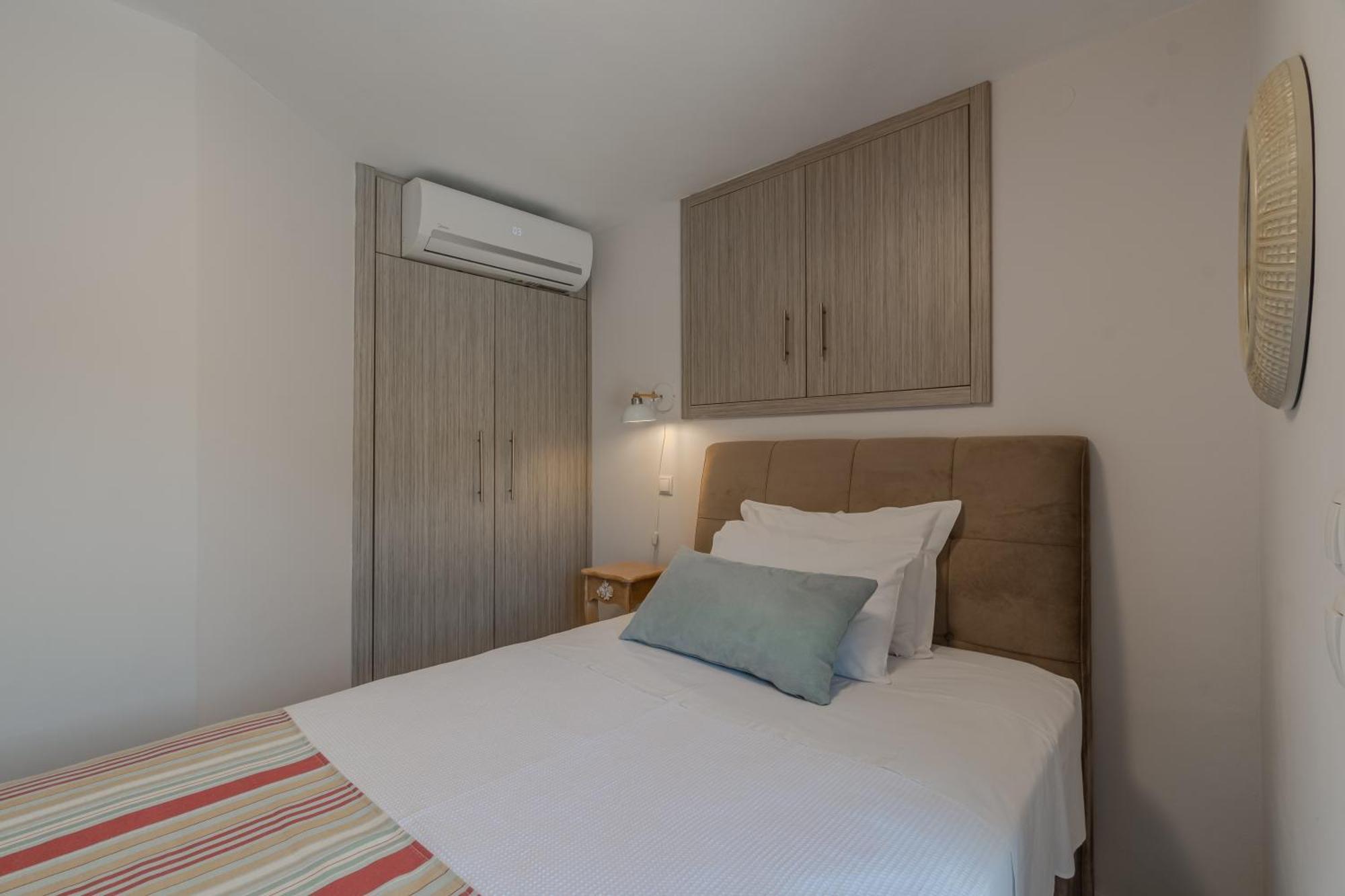 Вилла Casa Kastella, Private Jacuzzi & Bbq Facilities! Angouseliana Экстерьер фото