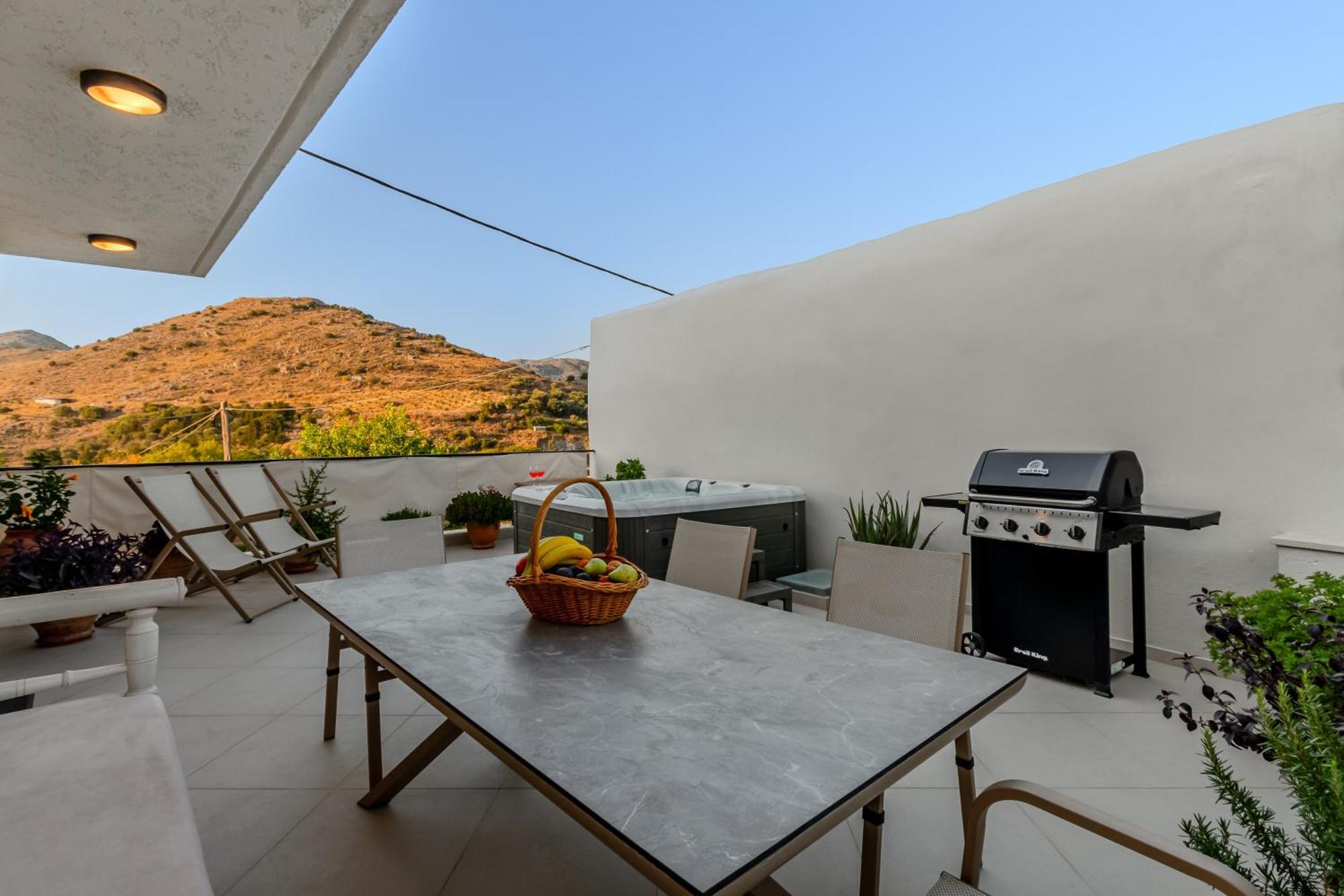 Вилла Casa Kastella, Private Jacuzzi & Bbq Facilities! Angouseliana Экстерьер фото